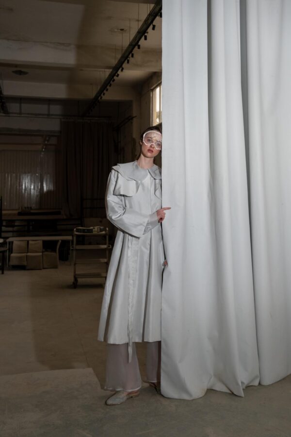 Ether trench look